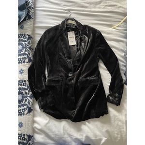 Zara velvet blazer ✨